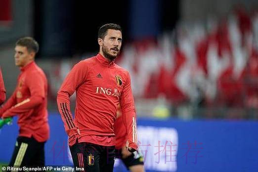 光速减肥 皇马发阿扎尔举铁图 力证大肚腩早没了 光速减肥 皇马发阿扎尔举铁图 力证大肚腩早没了