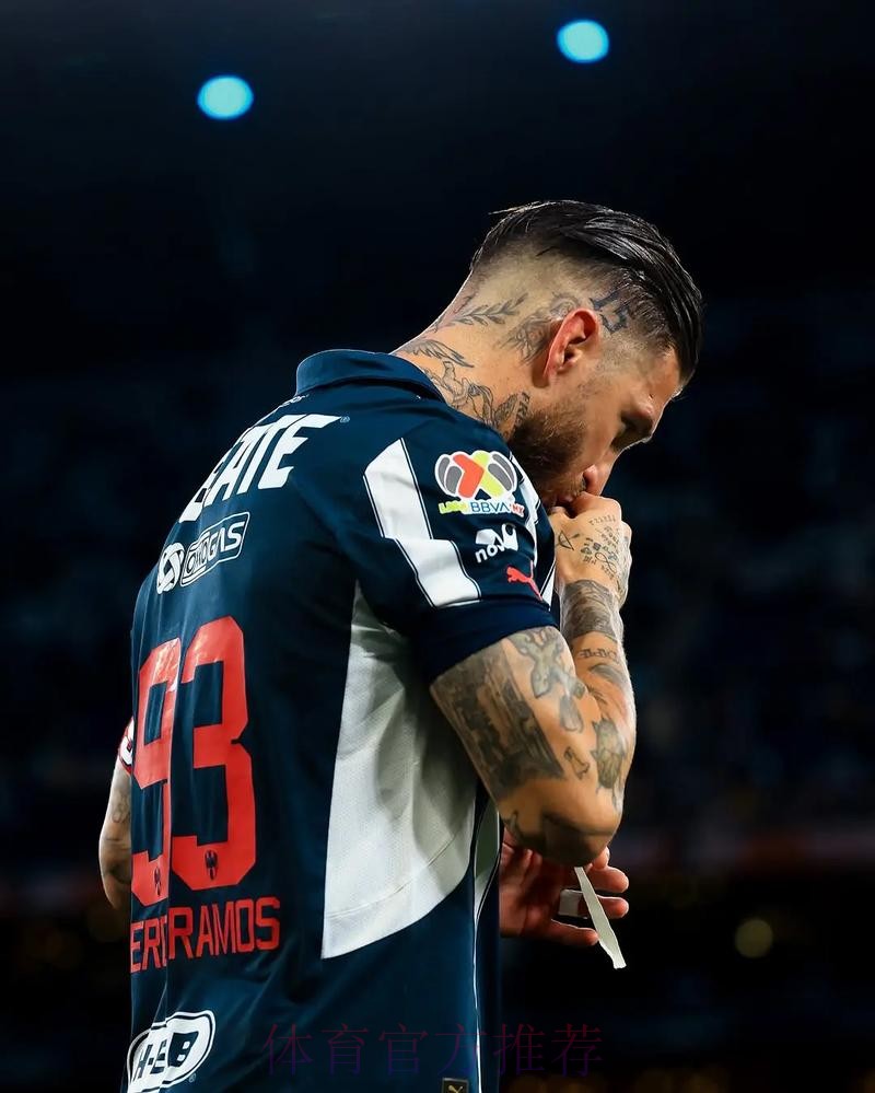 拉莫斯：应该用场上表现来衡量球员 而不是年龄